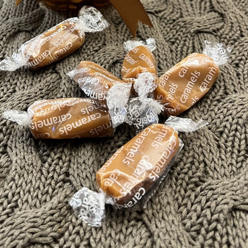 Caramel Candies in Burlap Gift Bag
